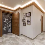 Alpen Glueck Unterm Rain Garni بيت ريفي 4*