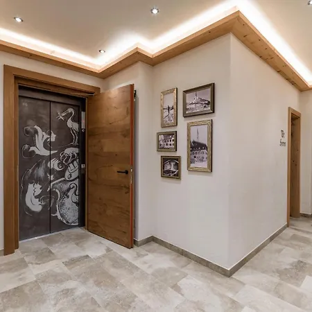 Alpen Glueck Unterm Rain Garni Мини-отель 4*