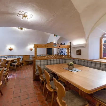 Alpen Glueck Unterm Rain Garni 4* Кирхберг