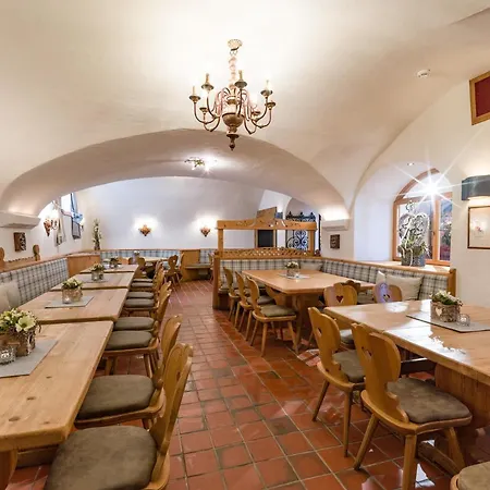 Alpen Glueck Unterm Rain Garni Zajazd