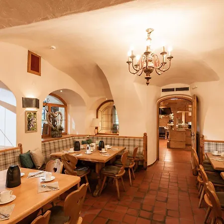 Alpen Glueck Unterm Rain Garni Herberg Kirchberg in Tirol