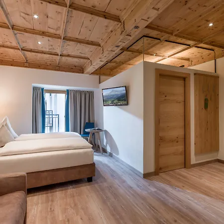 Zajazd Alpen Glueck Unterm Rain Garni 4*