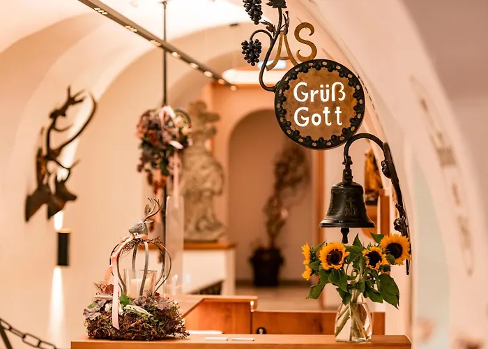 Alpen Glueck Unterm Rain Garni Zajazd Kirchberg in Tirol