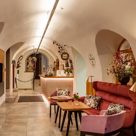 Mini-hôtel Alpen Glueck Unterm Rain Garni 4*