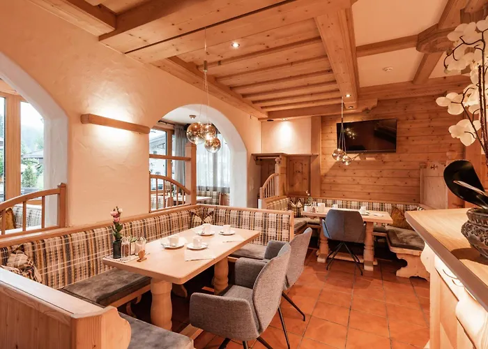 Mini-hôtel Alpen Glueck Unterm Rain Garni 4*