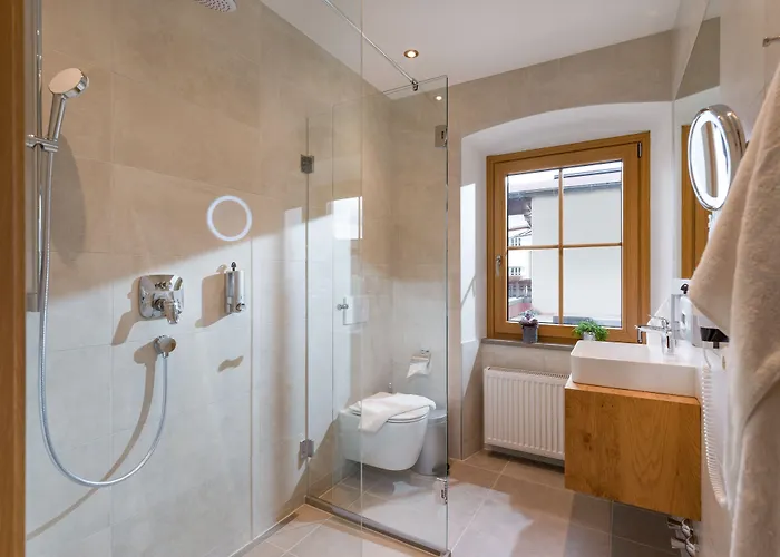 Alpen Glueck Unterm Rain Garni